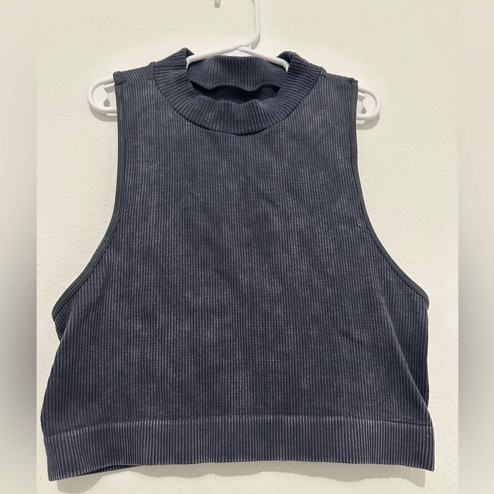 Gray aeropostale top